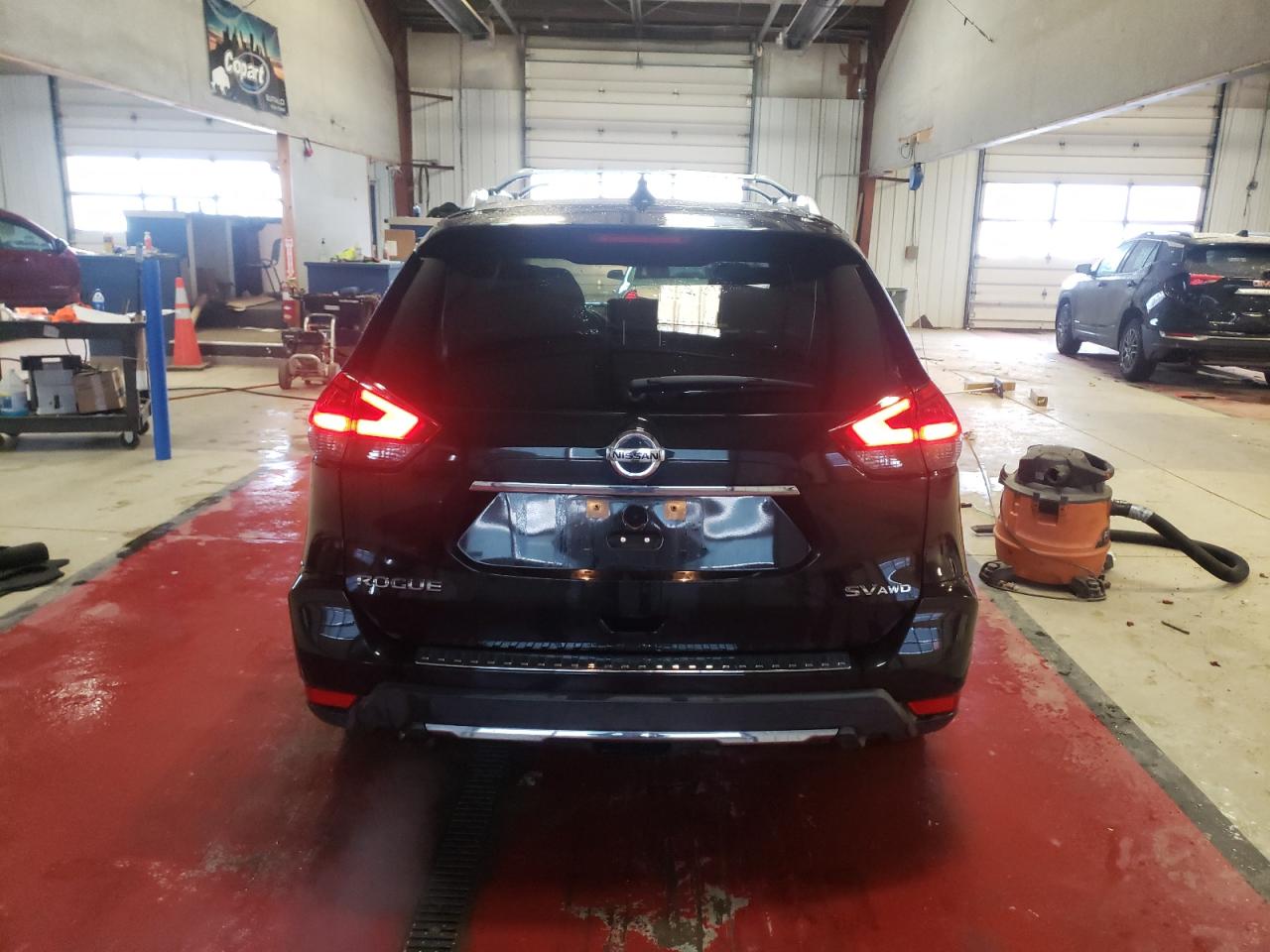 KNMAT2MV0HP557541 NISSAN ROGUE 2017
