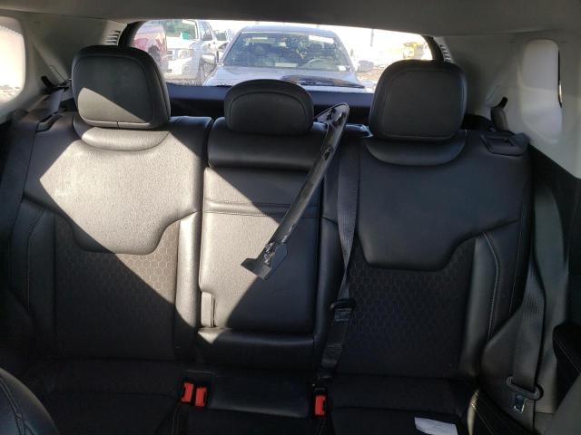 3C4NJDBB6JT320906 Jeep Compass Latitude
