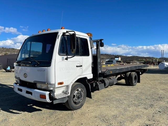 Vehiculos salvage en venta de Copart Phoenix, AZ: 2004 Nissan Diesel UD2300