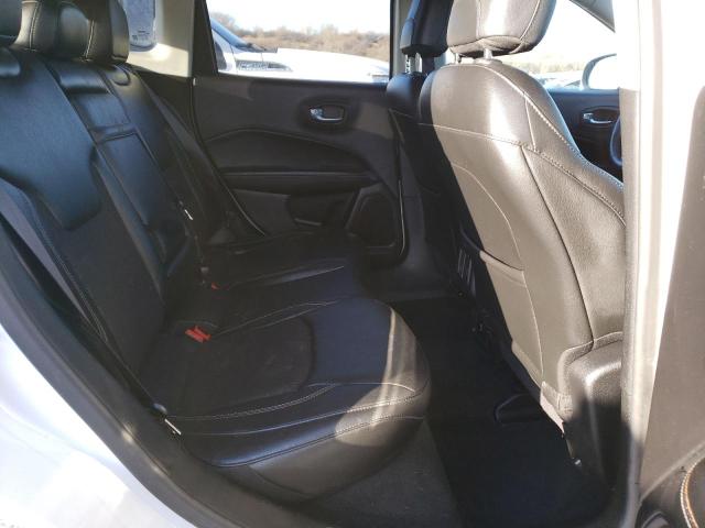 3C4NJDBB7JT206266 Jeep Compass Latitude