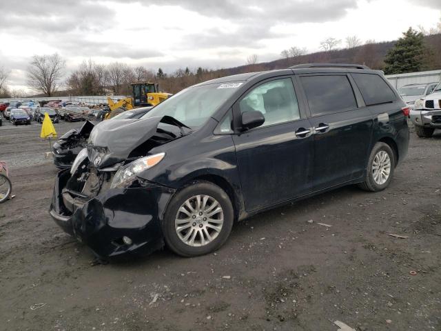 2017 Toyota Sienna XLE