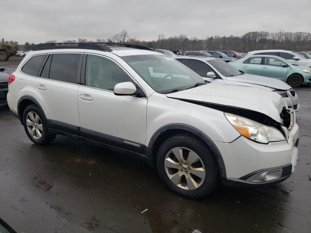 4S4BRBKC2B3445483 Subaru Outback 2.5i Limited