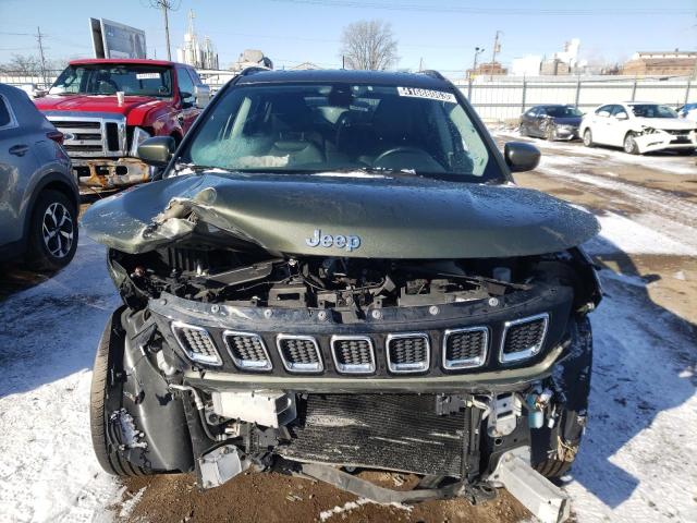 3C4NJDBB6JT320906 Jeep Compass Latitude