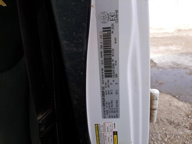 1C4BJWEG4FL562960 Jeep Wrangler Unlimited Sahara
