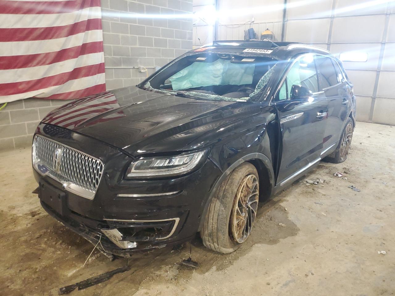 2LMPJ8LP4KBL14013 LINCOLN NAUTILUS R 2019