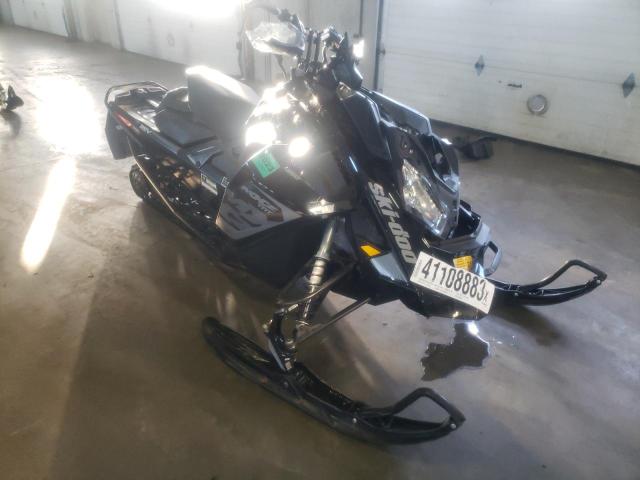 Skidoo Vehiculos salvage en venta: 2018 Skidoo MXZ