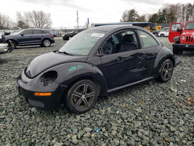 2010 Volkswagen New Beetle 