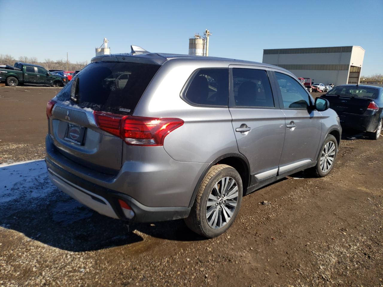 JA4AZ3A39LZ026529 2020 Mitsubishi Outlander Se