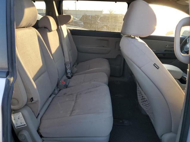KNDMB5C11F6028554 KIA SEDONA LX