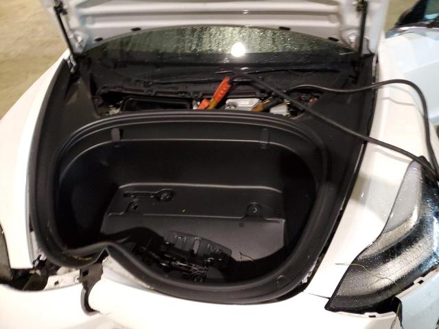 5YJ3E1EA9KF476483 Tesla MODEL 3