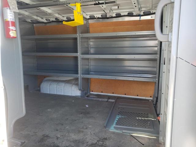 2015 NISSAN NV 2500 - 1N6AF0KY9FN805168