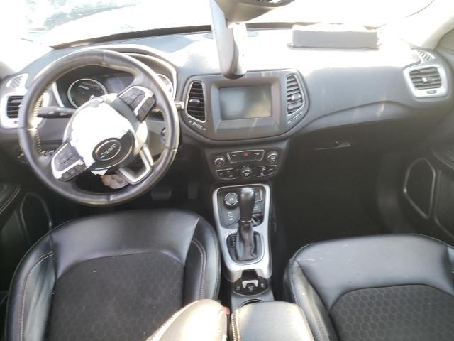 3C4NJDBB6JT320906 Jeep Compass Latitude