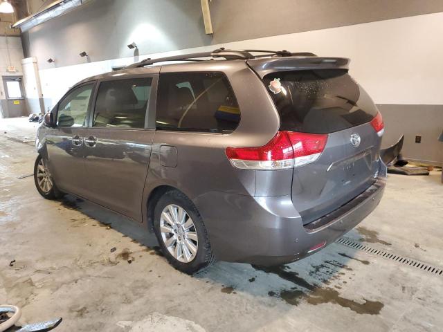 5TDDK3DC4DS059895 2013 TOYOTA SIENNA, photo no. 2