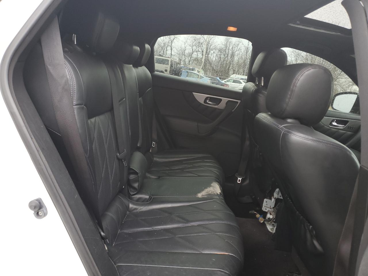 JN8CS1MW4GM750519 2016 Infiniti Qx70