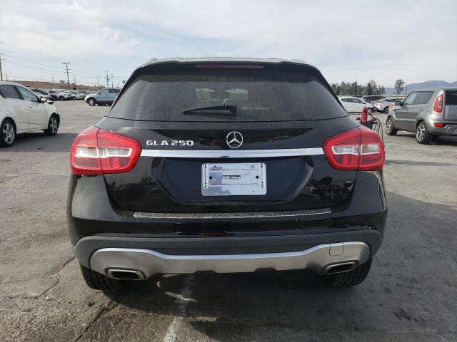 WDCTG4EB5JJ519061 Mercedes-Benz GLA 250