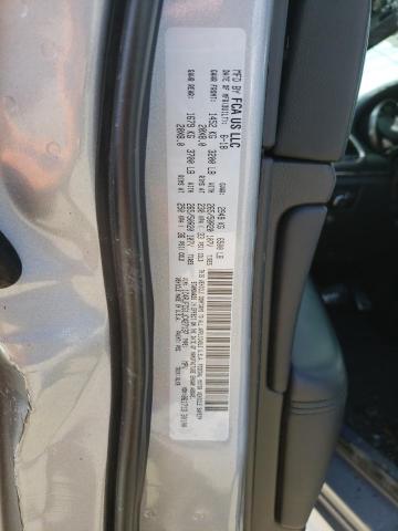 1C4RJFCG1JC427137 Jeep Grand Cherokee Overland