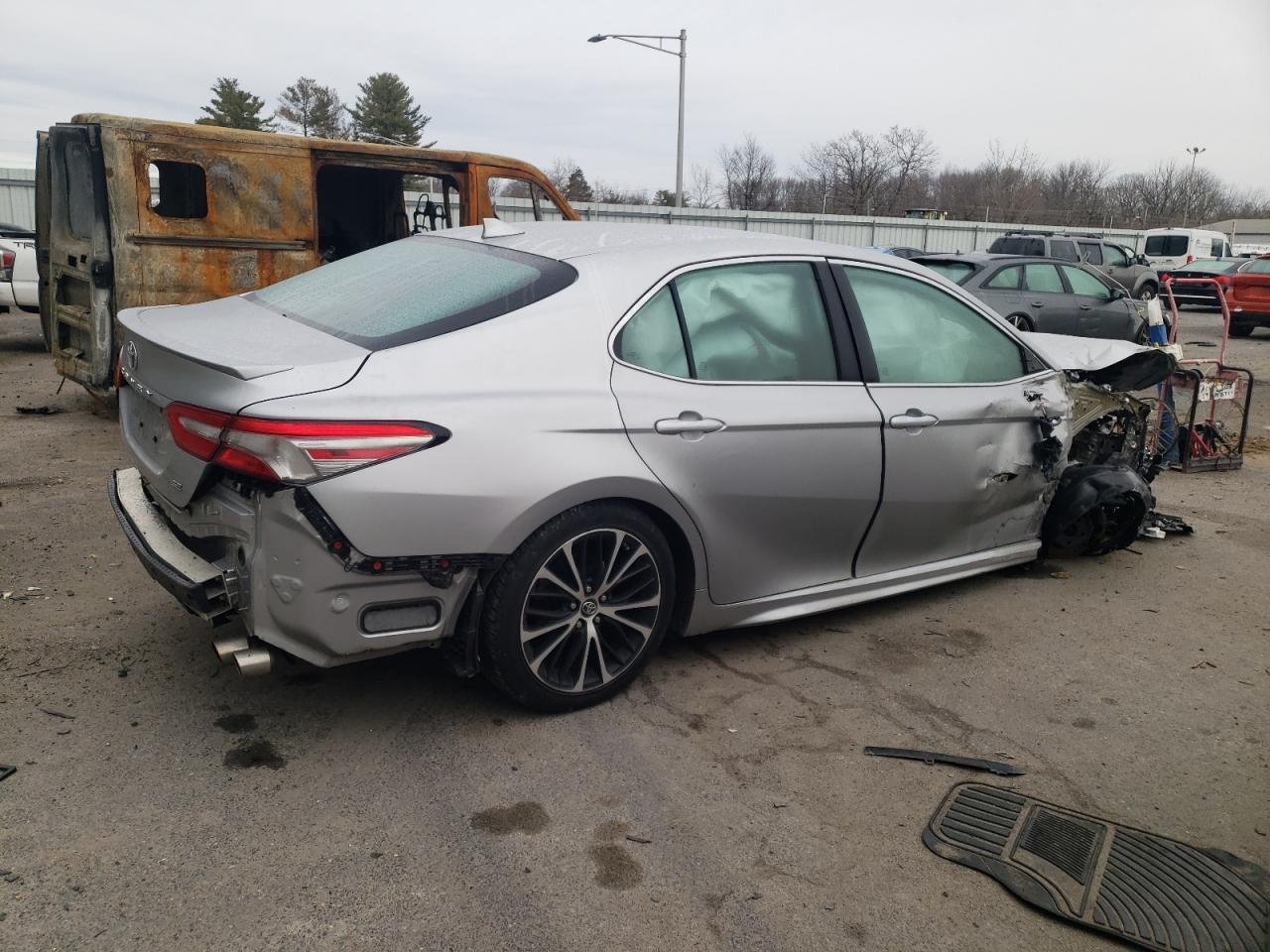 4T1B11HK6KU210577 TOYOTA CAMRY 2019