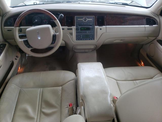 1LNHM82V67Y604044 Lincoln TOWNCAR