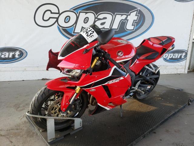 2018 HONDA CBR600 RR - JH2PC40J7JK400690