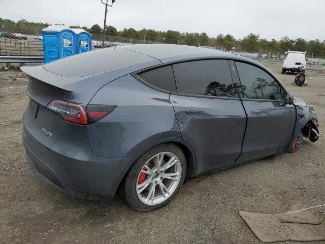 7SAYGDEFXNF375229 Tesla Model Y  3