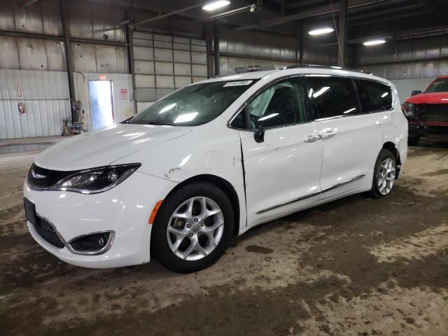 2017 Chrysler Pacifica Touring L Plus