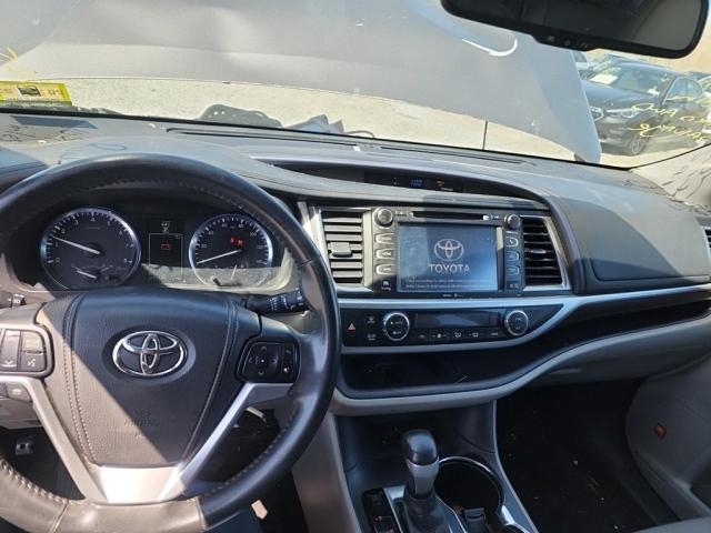 VIN 5TDDKRFH8ES060058 2014 Toyota Highlander, Limited no.6