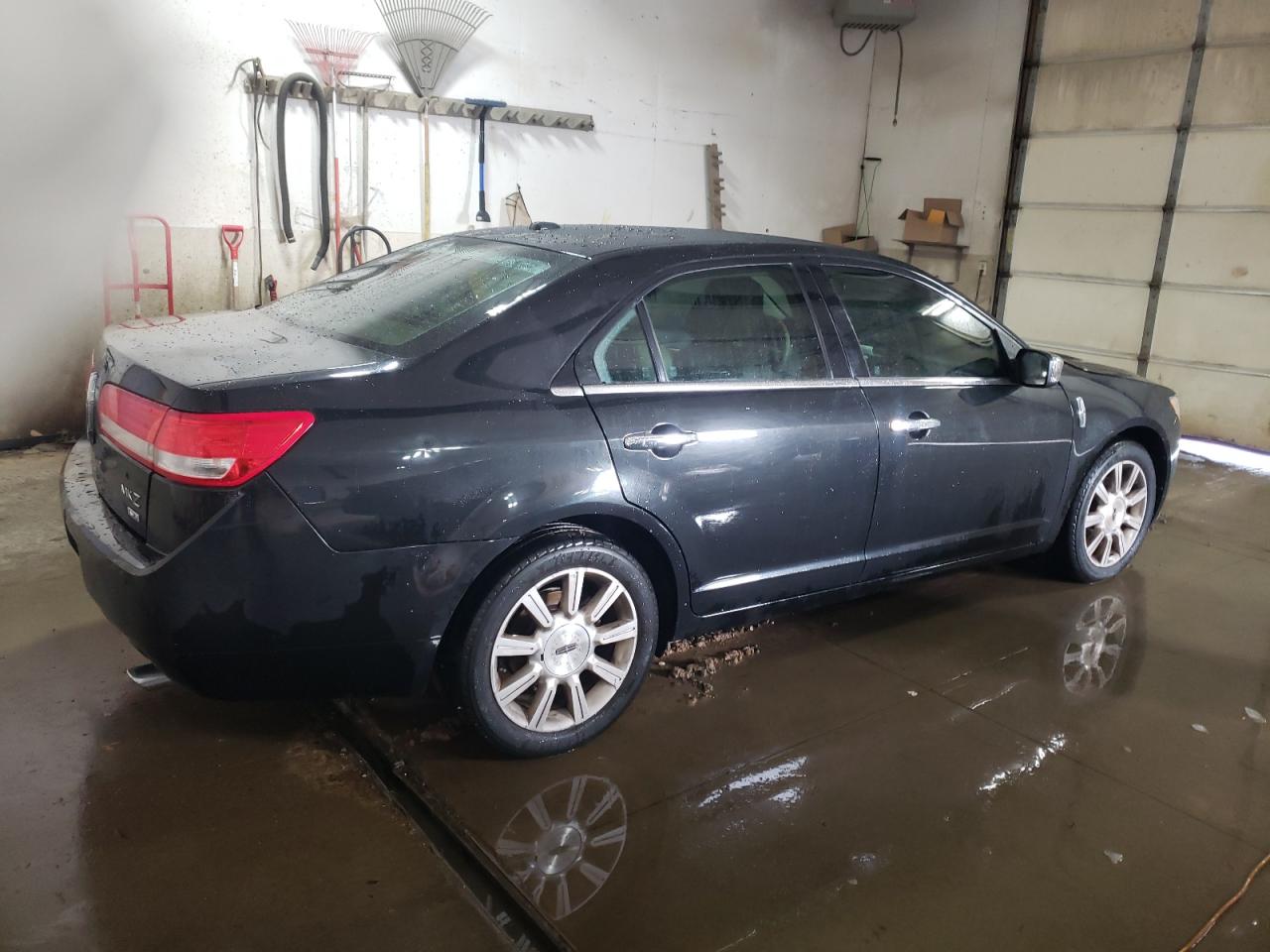 Lot #2425984365 2010 LINCOLN MKZ