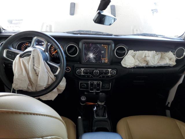 1C4HJXEG1JW185415 Jeep Wrangler Unlimited Sahara