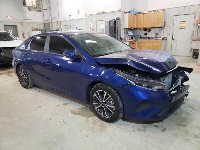 3KPF24AD7NE473017 Kia Forte FE 4