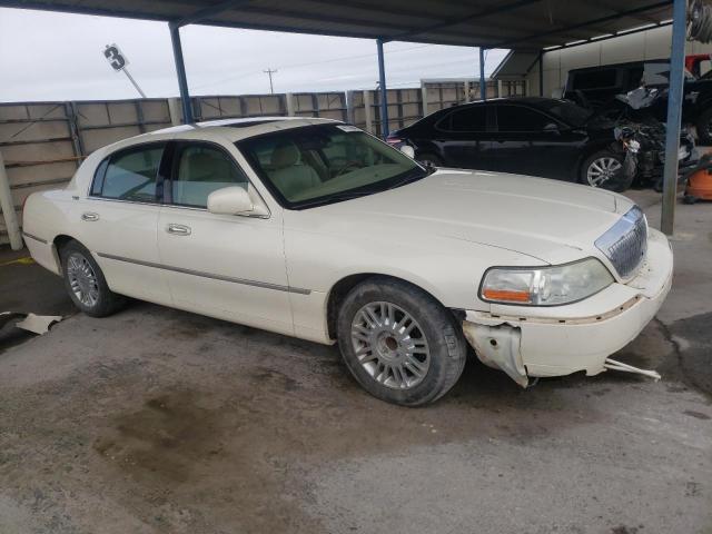 1LNHM82V67Y604044 Lincoln TOWNCAR