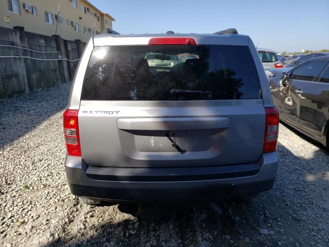 1C4NJPBB2GD676687 Jeep Patriot Sport