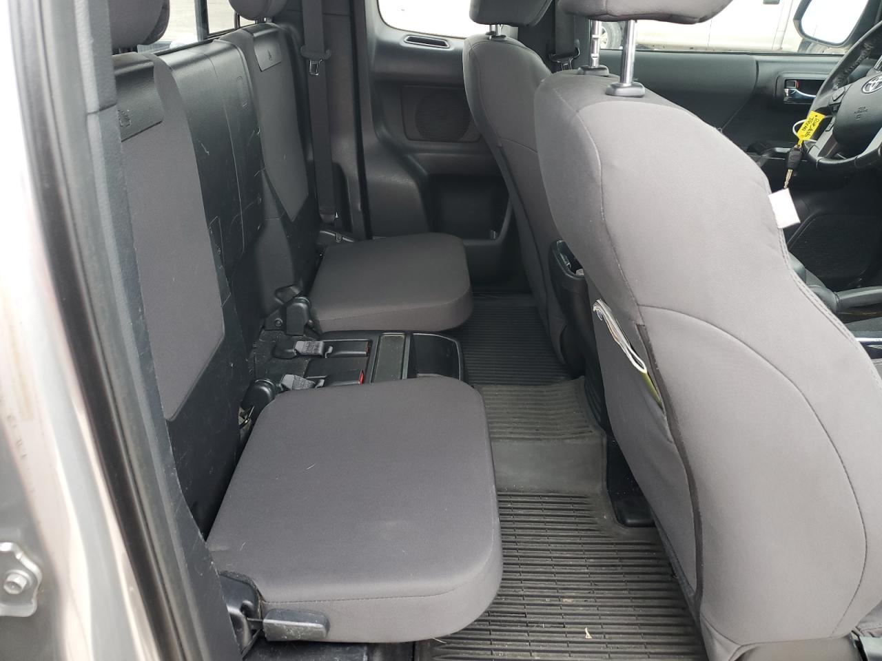 5TFSZ5AN5HX073275 TOYOTA TACOMA 2017