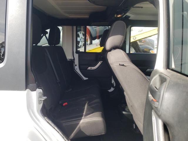 1C4HJWEG5JL924197 Jeep Wrangler Unlimited Sahara