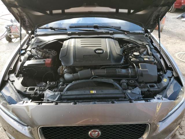SAJAE4BN4HA971127 Jaguar Xe Prestige