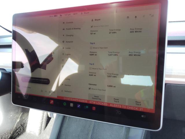 5YJ3E1EA4PF432835 Tesla MODEL 3