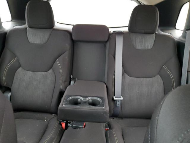 1C4PJLCS0FW690042 Jeep Cherokee Latitude