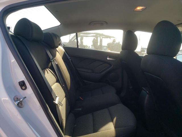3KPFK4A73HE085670 KIA FORTE LX