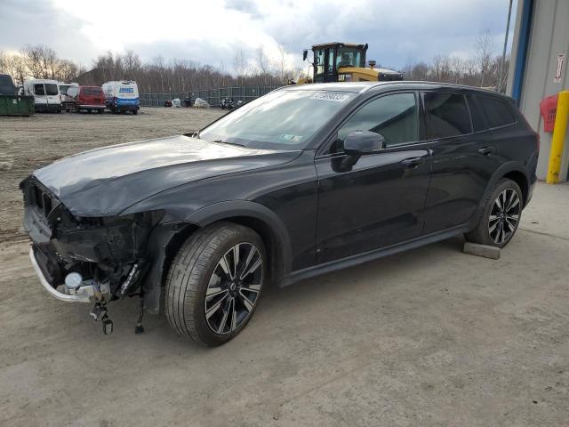 2021 Volvo V60 Cross Country T5