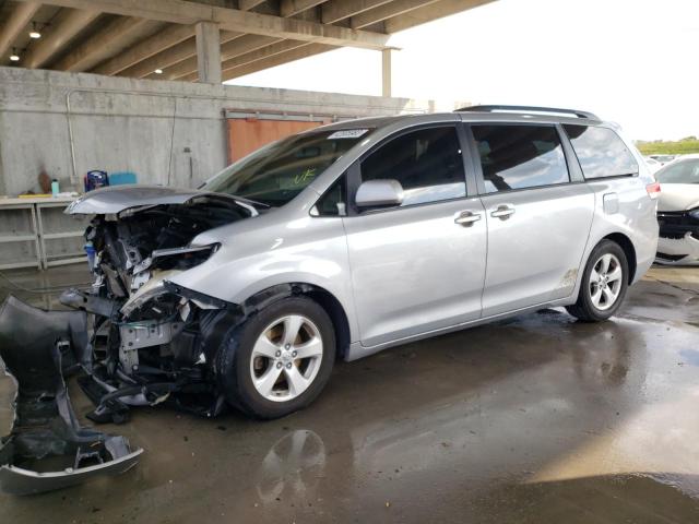 2014 Toyota Sienna LE