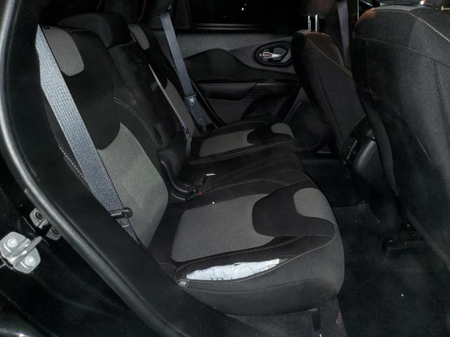 1C4PJLAB9HW549086 Jeep Cherokee Sport