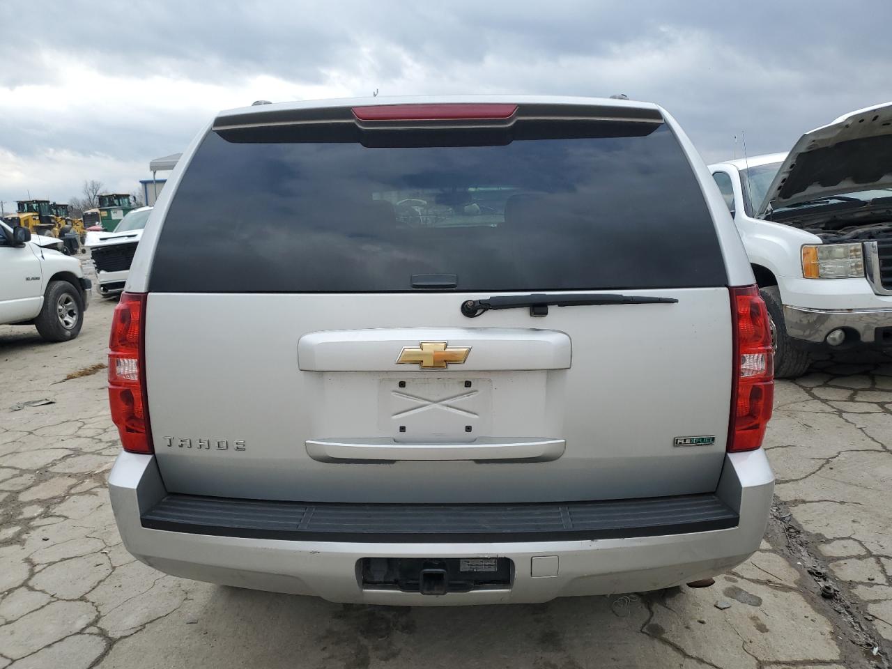 2010 Chevrolet Tahoe K1500 Ls VIN: 1GNUKAE02AR291213 Lot: 37375553