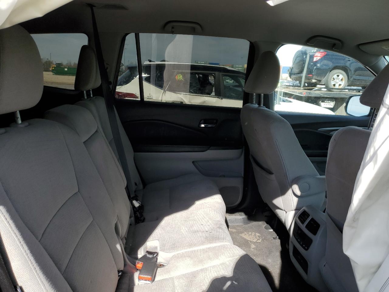 5FNYF6H31GB019218 HONDA PILOT 2016