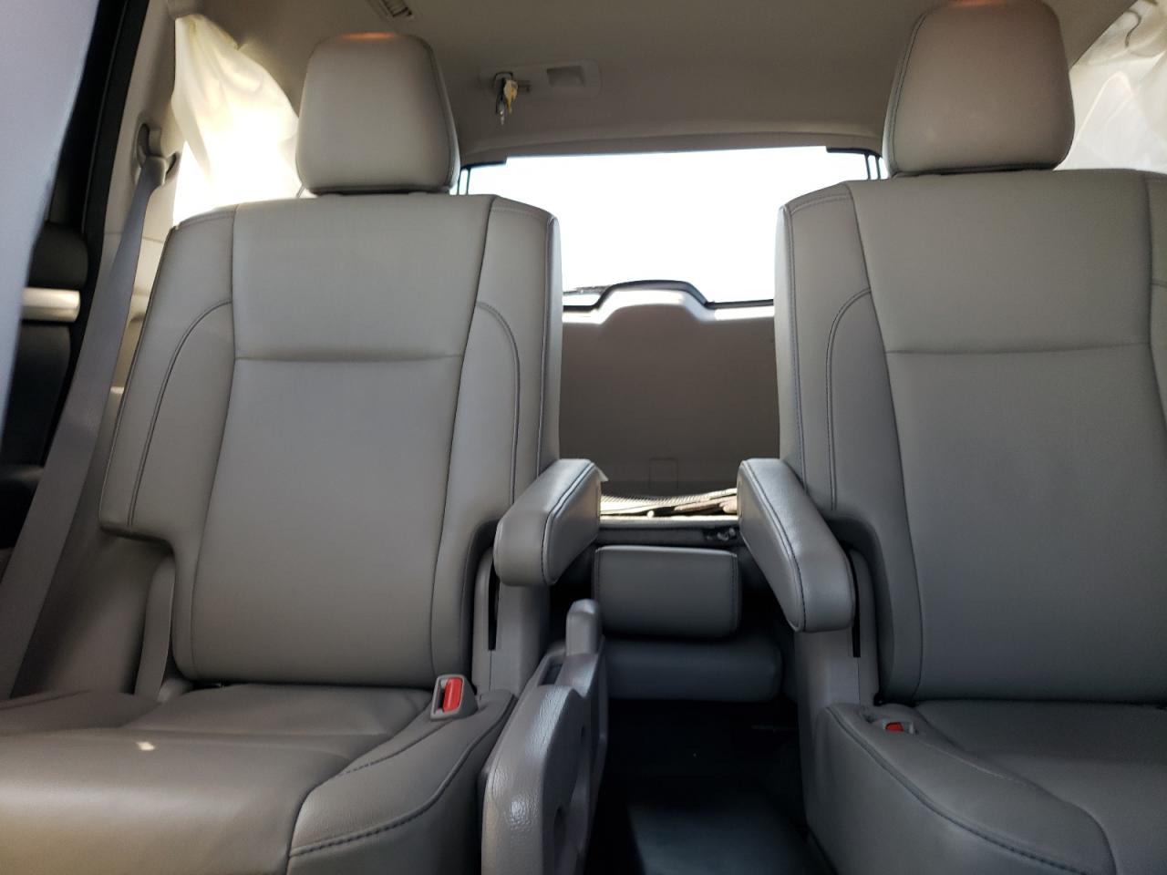 5TDJZRFH4JS494535 TOYOTA HIGHLANDER 2018
