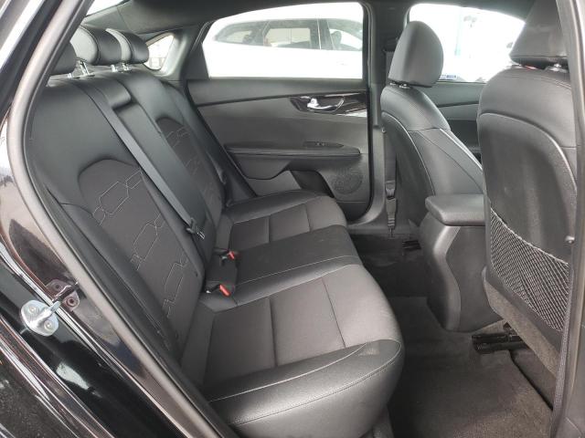 3KPF54AD2NE492646 KIA Forte Gt Line
