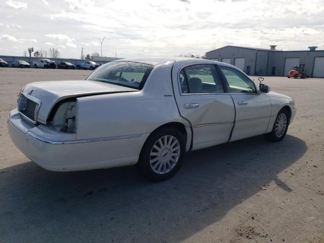 1LNHM81WX5Y661824 Lincoln TOWNCAR