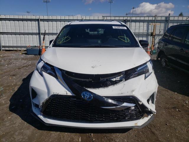 2022 TOYOTA SIENNA XSE - 5TDXRKECXNS080768