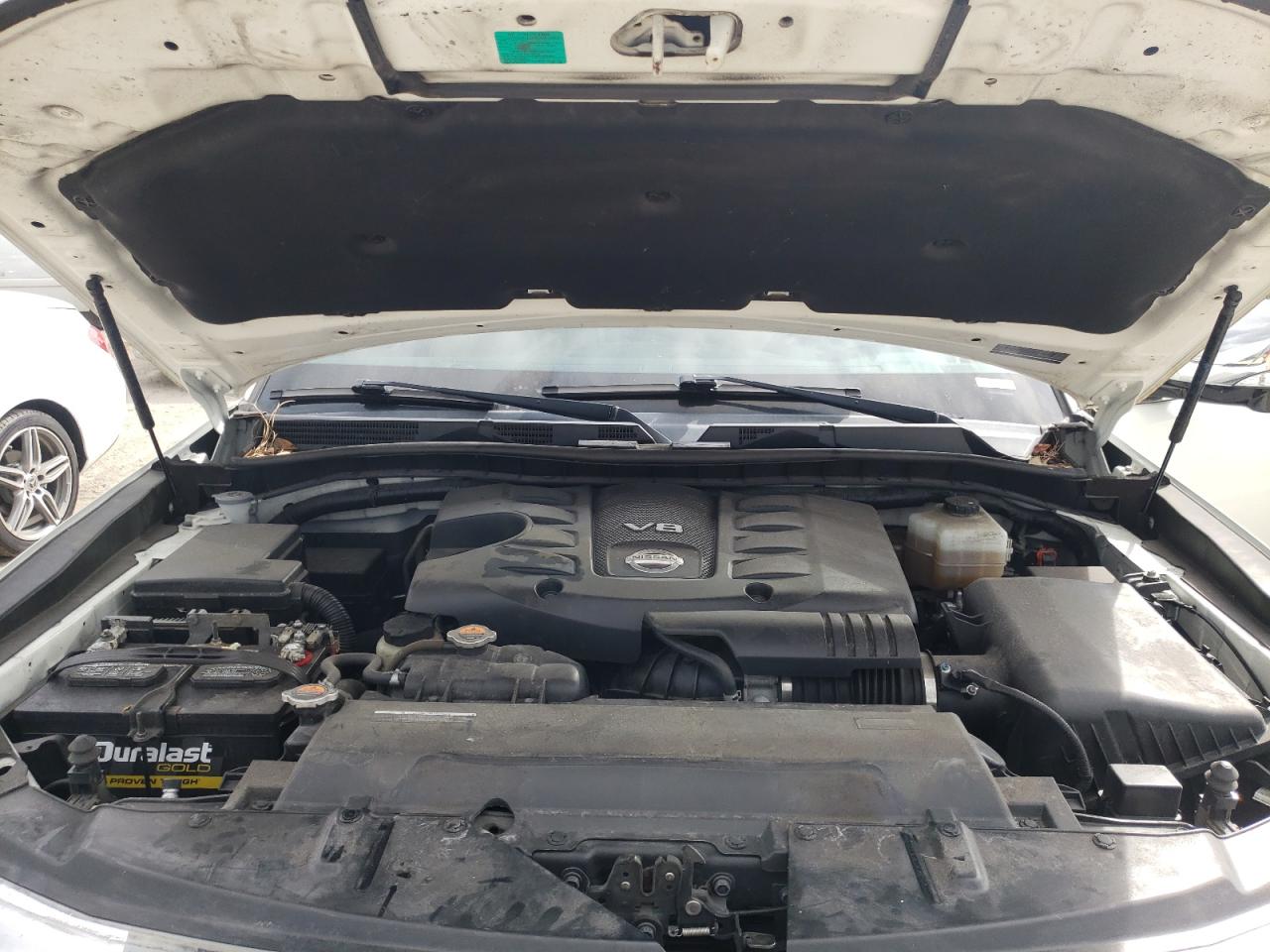 2018 Nissan Armada - Image 11