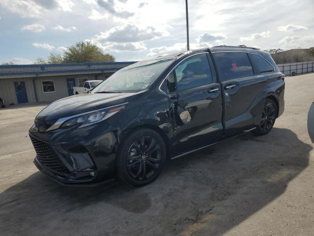 Salvage cars for sale from Copart Orlando, FL: 2022 Toyota Sienna XSE