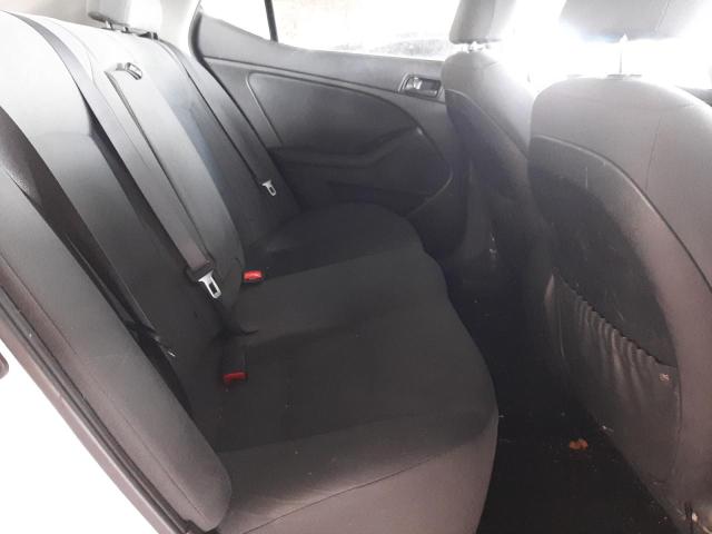 KNAGM4A75F5605176 KIA Optima Lx