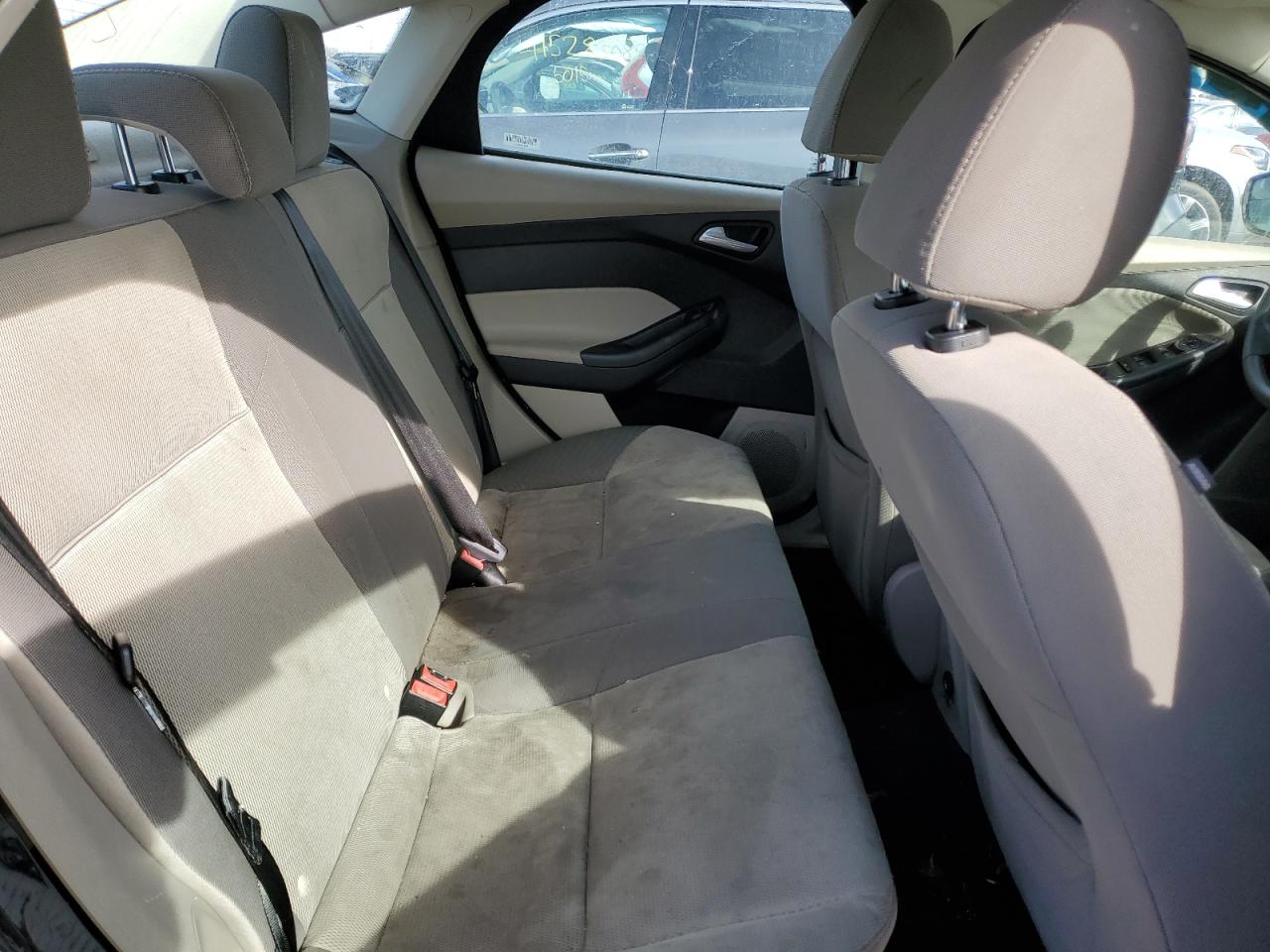 2014 Ford Focus Se VIN: 1FADP3F29EL231403 Lot: 70354573